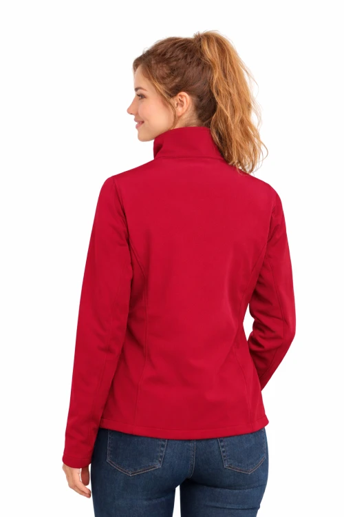 Kurtka damska softshell z kieszeniami zapinanan na zamek kolor czerwony widok z tyłu.png