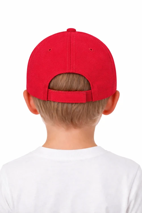 Czapka dziecięca dla chłopca i dziewczynki zapinana na rzep 290g z wywietrznikami czerwona tył.png