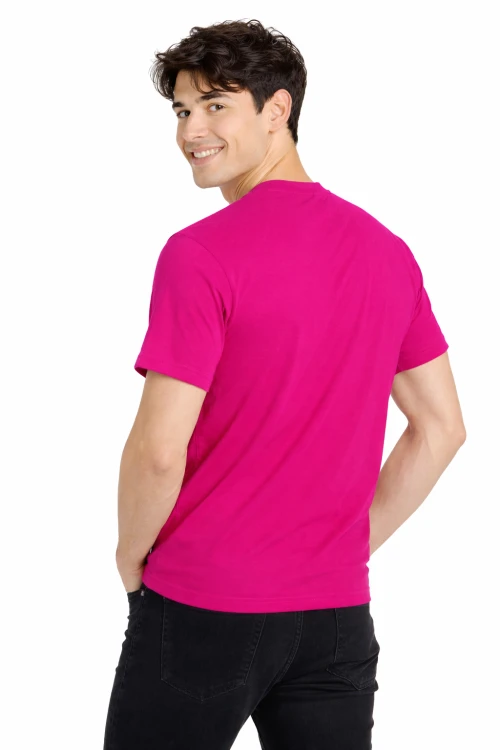 T-shirt męski z krótkim rękawem gramatura 190g fuksja widok z tyłu.png