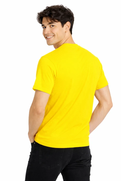 T-shirt męski z krótkim rękawem gramatura 190g żółty widok z tyłu.png
